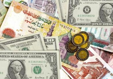 العملات